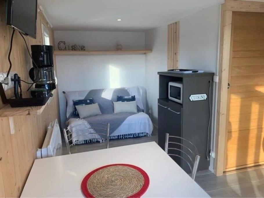 Logement - Les Épesses エクステリア 写真